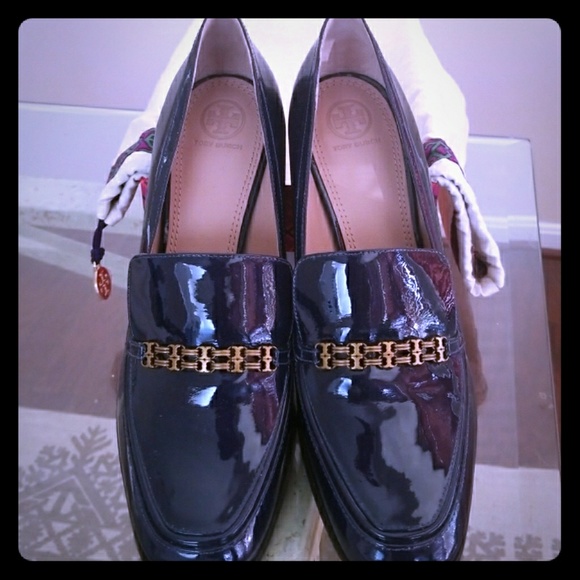 Tory Burch Shoes - NWT Tory Burch Stack Heel